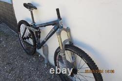 Ellsworth Epiphany (Small) 26 Frame + Fox Float RP23 Shock no Fork Wheels