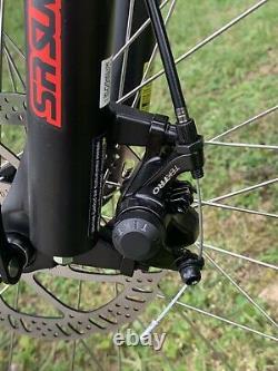 GT Men's Aggressor Pro Mountain Bike Small 27.5/650b Tires/Wheelset Disc NOS