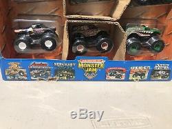 Hot Wheels Monster Jam Crunch Force 6-pack (early Petit Hub) Gift Set C. 2003