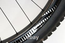 Roues VTT en carbone Reynolds TR 367 27.5 Boost Maxxis Recon+ Modèle d'affichage/démonstration